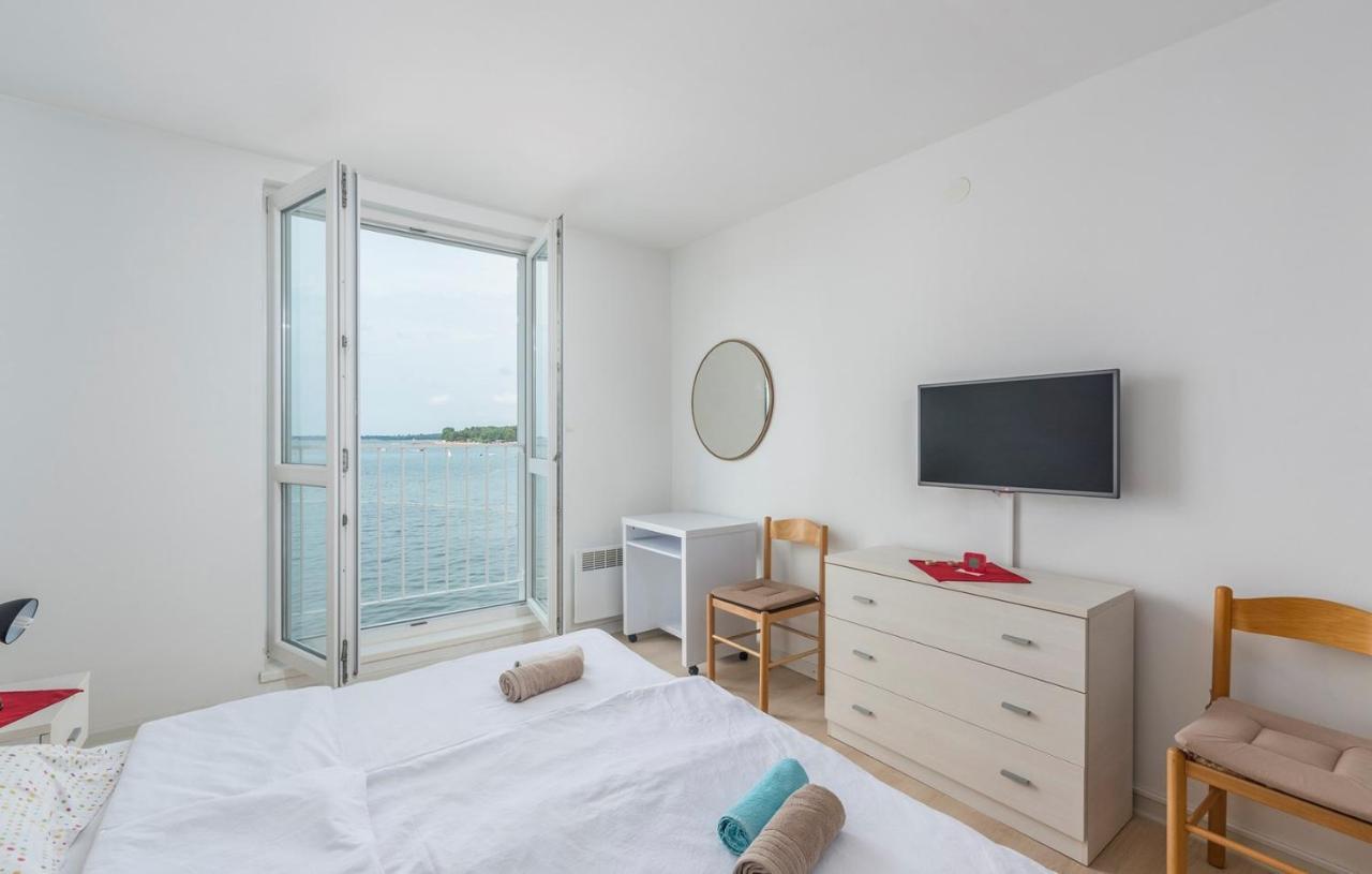 بوريتش Peskera Apartments Tomicic الغرفة الصورة