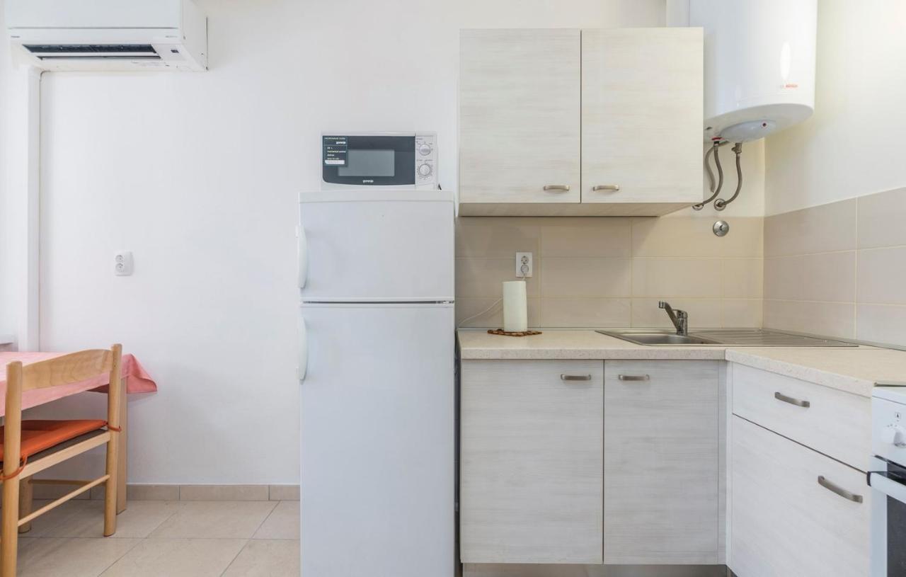 بوريتش Peskera Apartments Tomicic الغرفة الصورة